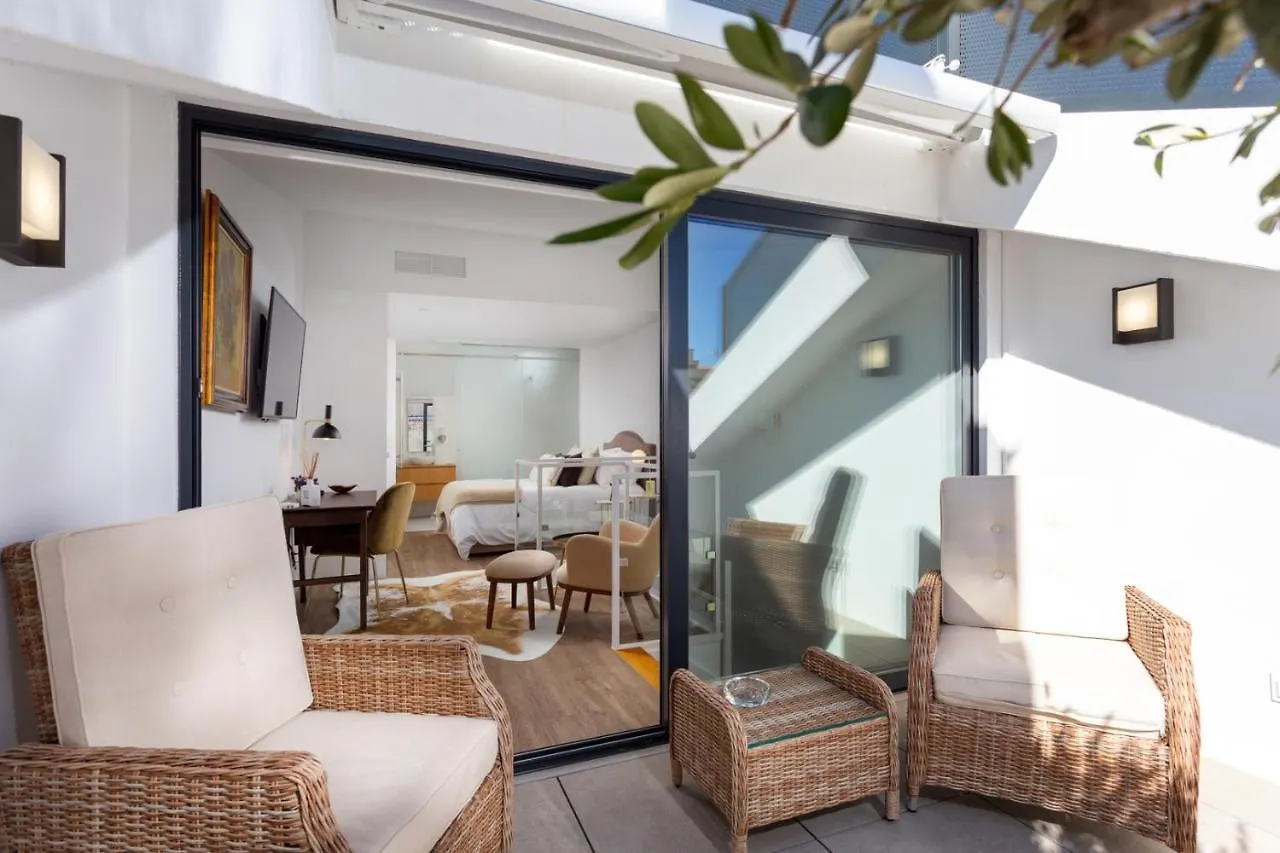 Stupendo-Three Rooms-Suite With Terrace -Center -Air Conditioning-Free Park Lisboa