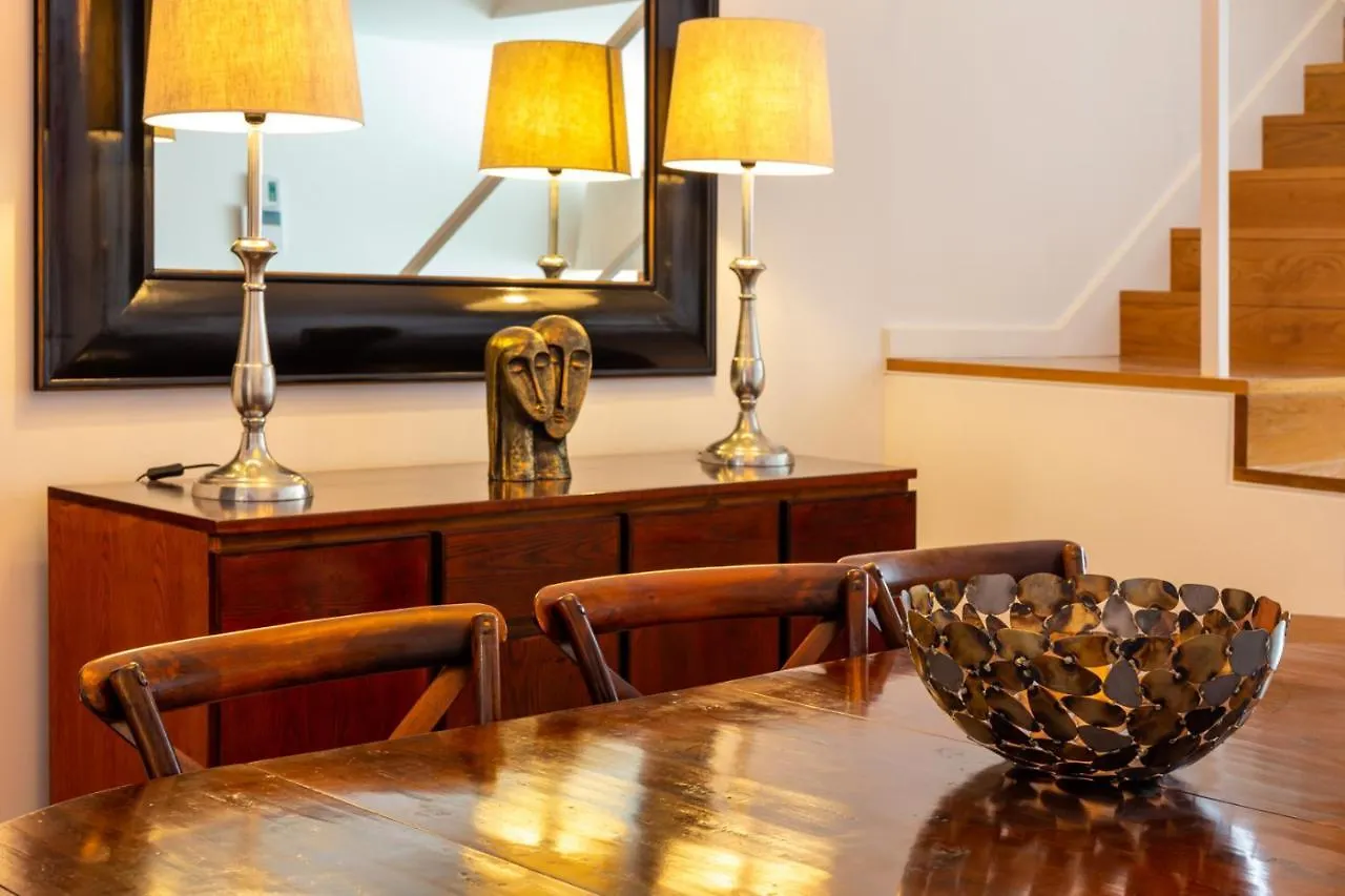 Stupendo-Three Rooms-Suite With Terrace -Center -Air Conditioning Lissabon Appartement
